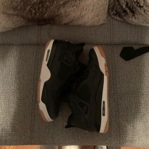 Jordan 4 laser black gum